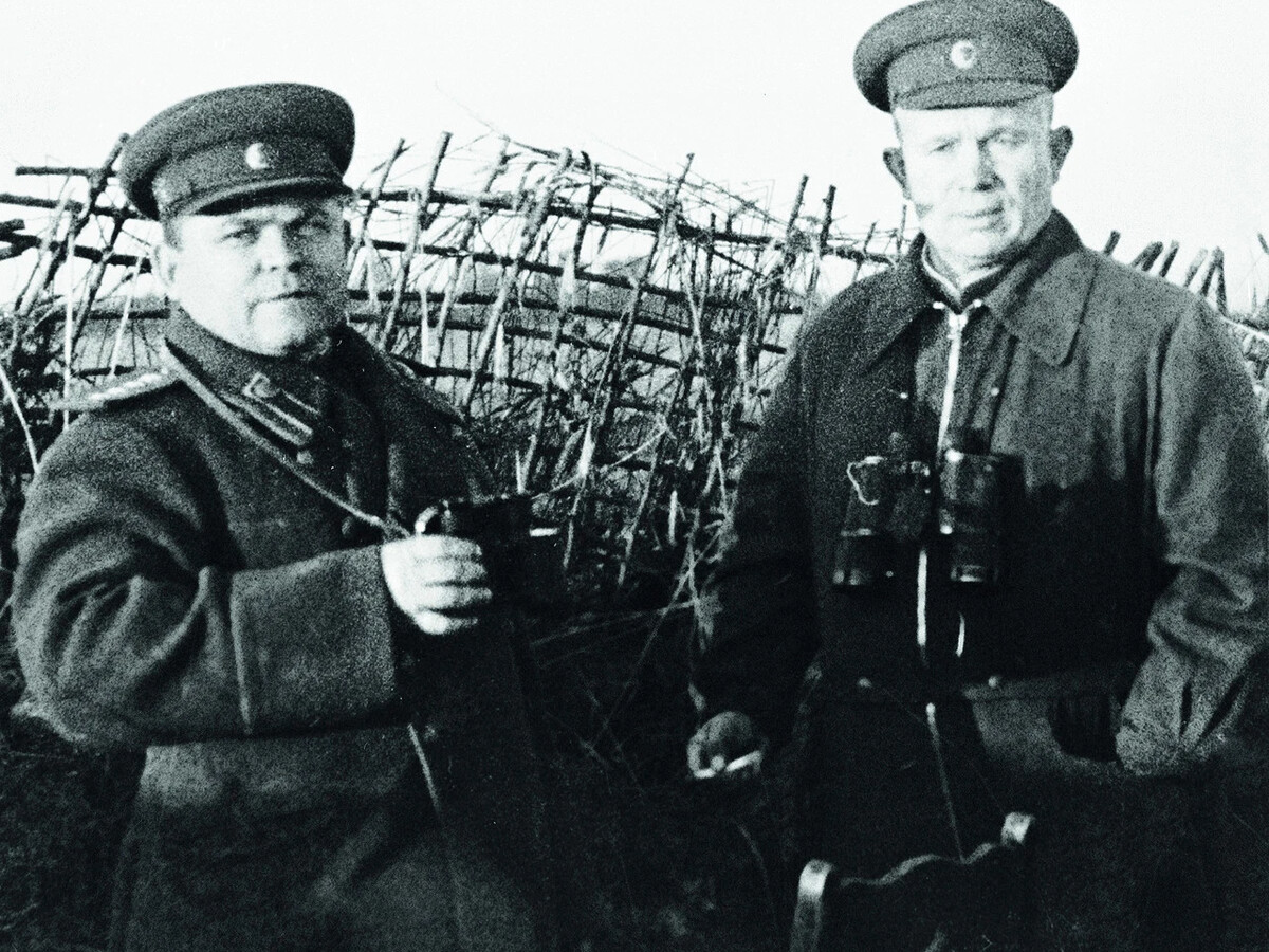 Правописание нн в разных частях речи. Военно научная библиотека генерального штаба. 1 и 2 н в наречиях на о и е. Одна и две н в наречиях. Несколько н ф.