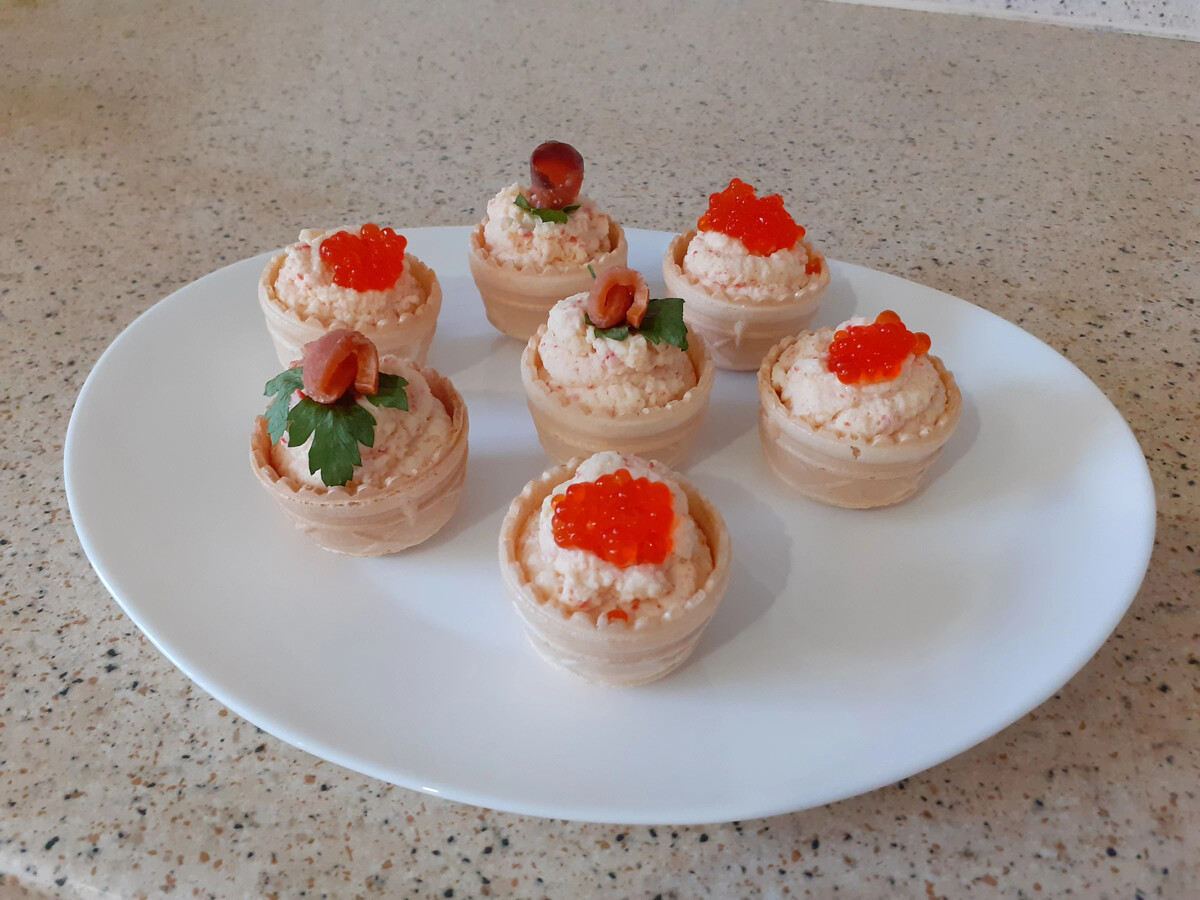 Закуска с крабовыми палочками