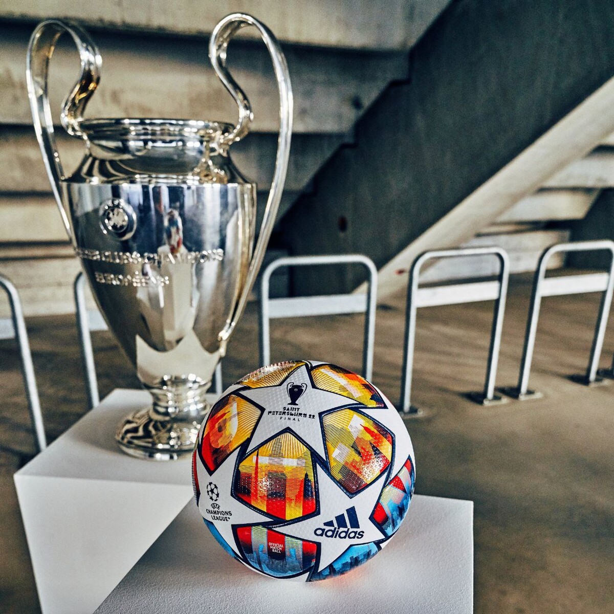 Соккер лига чемпионов. Мяч UEFA Champions League 2022. Мяч adidas Champions League Final 2022. Мяч адидас лига чемпионов 2022. Мяч adidas UCL 2021 Finale.