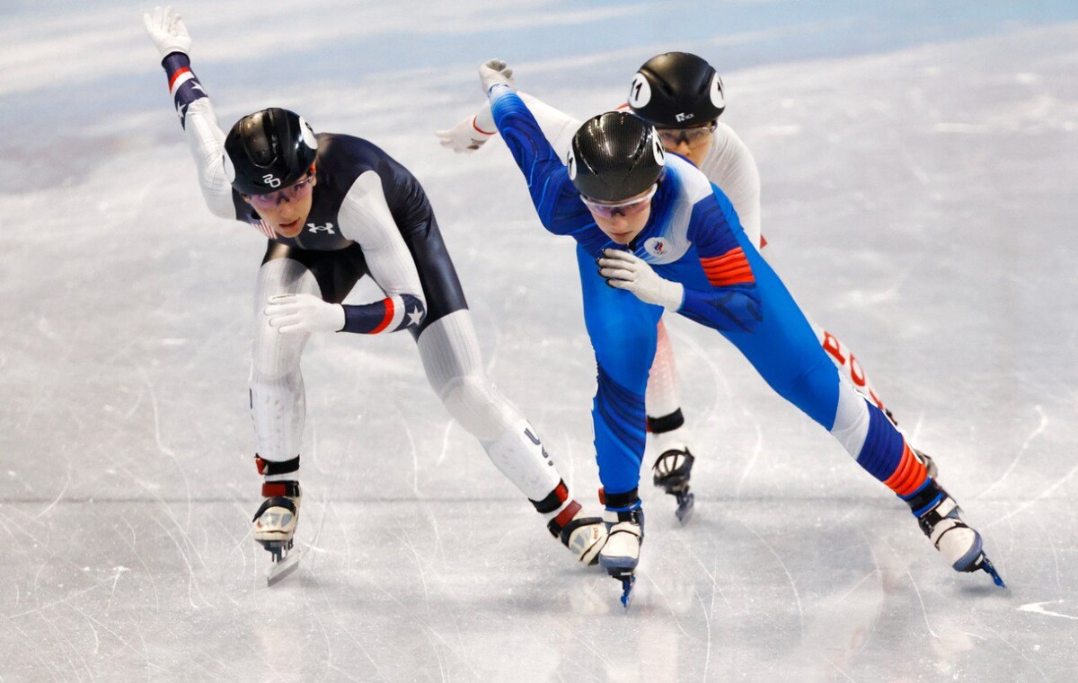 Кп спорт. Серeгина шорт-трек. Зимние игры шорт-трек 500 м, женщины полуфинал. Спортсменки шорт трек Корея.