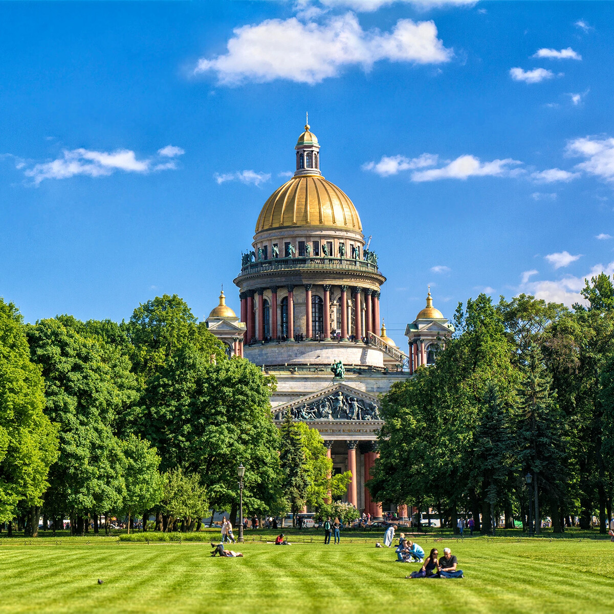 Исаакиевский собор в Санкт-Петербурге