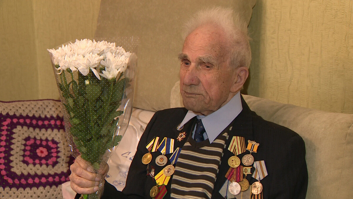 Государственная поддержка ветеранов. Ветераны в городе. Московский городской совет ветеранов. Участники великой отечественной войны. Ветеран города ярославль.