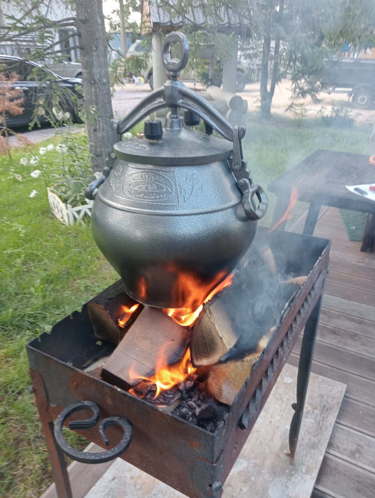 Афганский казан на природе