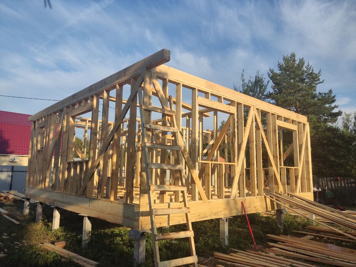 Верхняя обвязка каркасного дома из досок 50 150