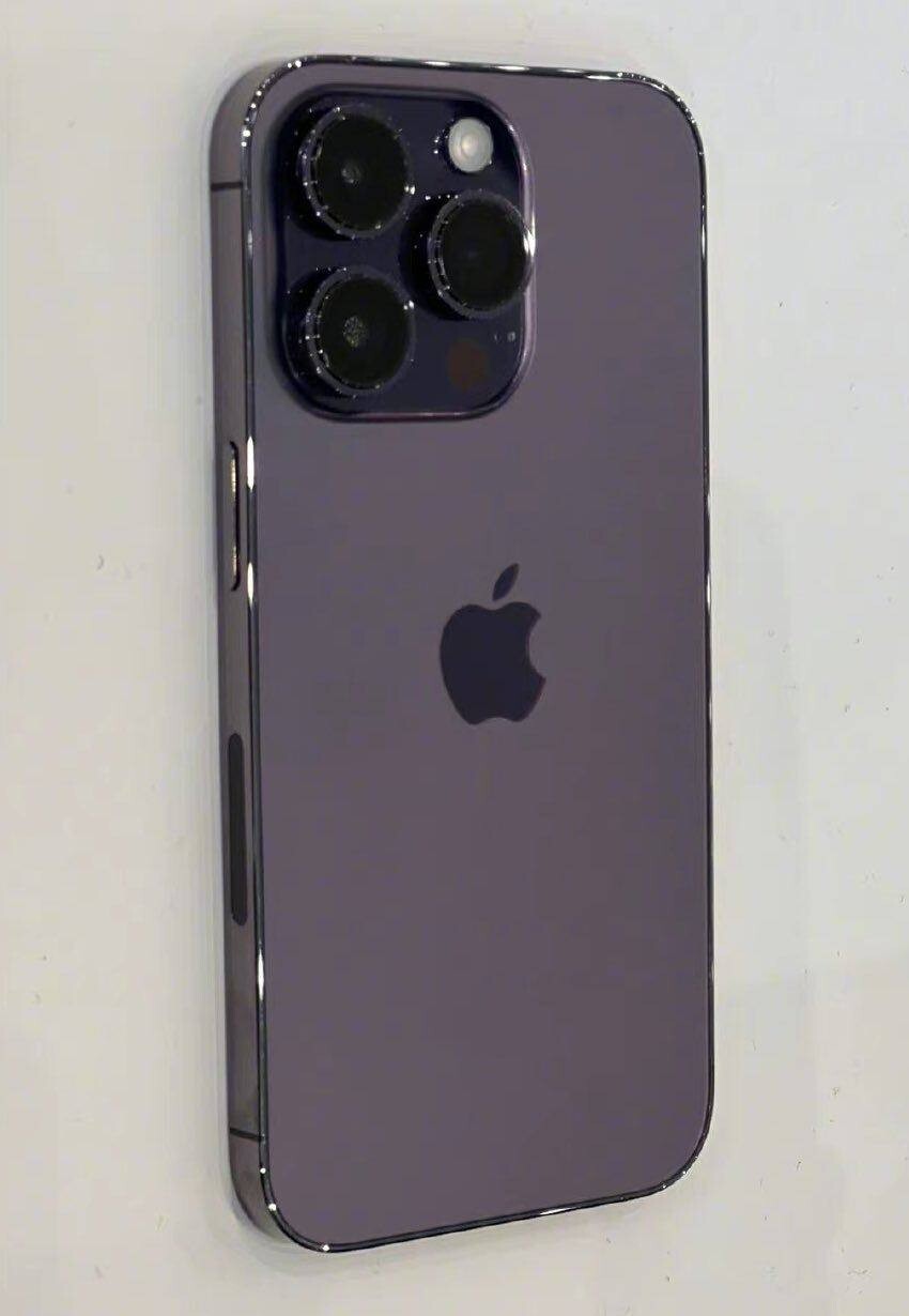 Iphone 14 purple фото