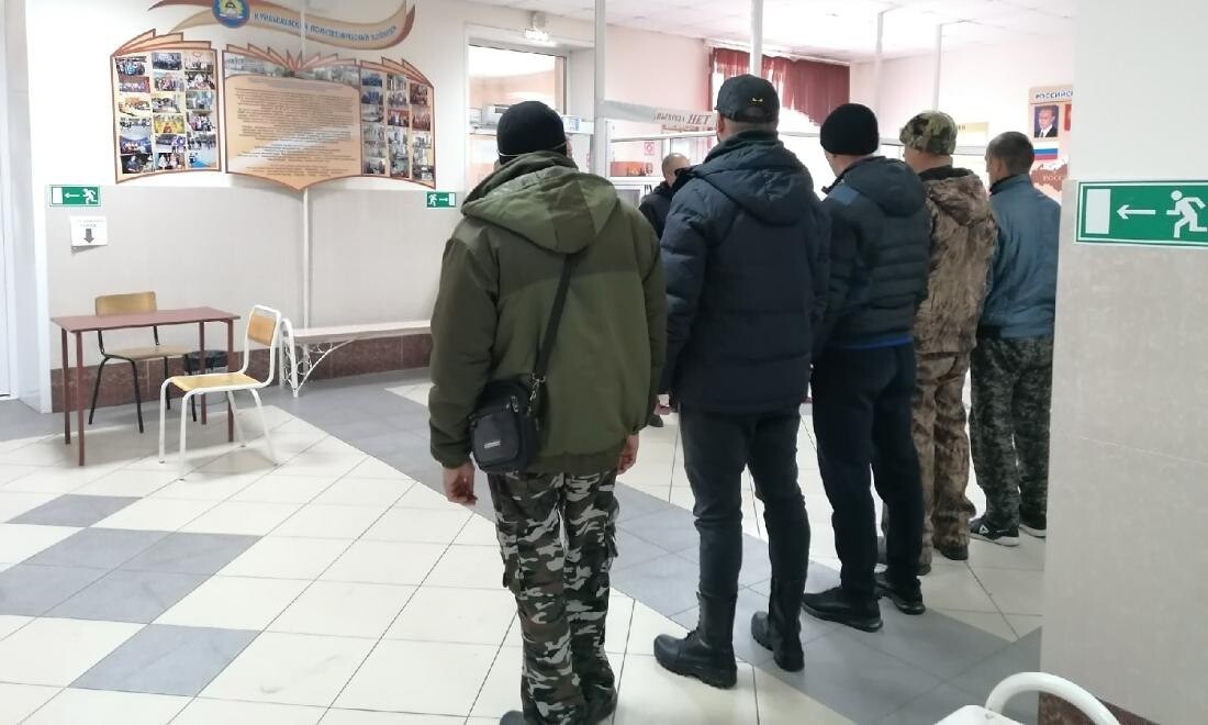 Военкомат куйбышев нсо. Военкомат фото здания. Военкомат куйбышев нсо. Призывники в военкомате. Военкомат куйбышев нсо.