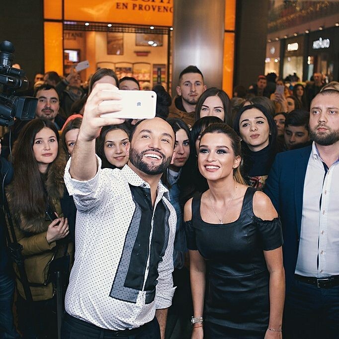 Владелец золотого яблока. Генеральный директор золотое яблоко. Владелец золотого яблока. Золотое яблоко минск. Золотое яблоко минск.