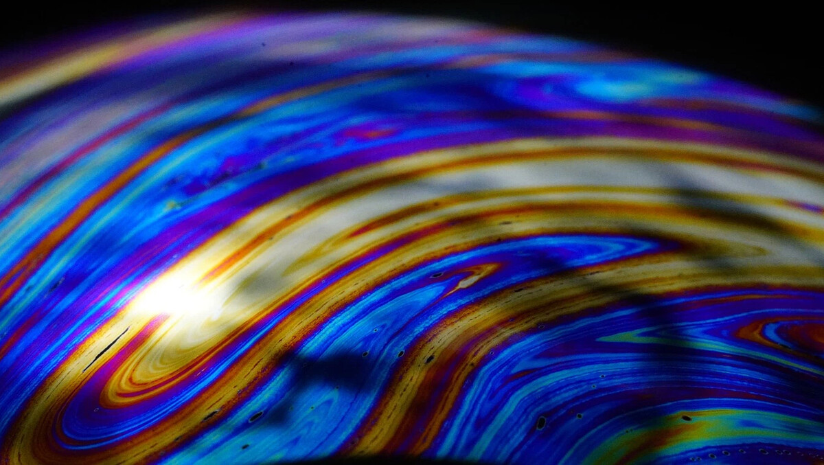 Движение крупным планом. Пробка машин арт. Движение крупным планом. Цветы макро. Интерференция света радуга.