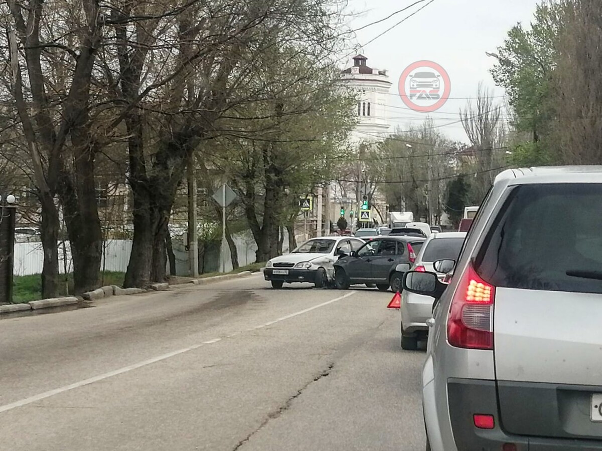 ладахиди. авария на симферопольском шоссе вчера. яма авто феодосия. федько 21. баку улица айдына мамедова дом 72.