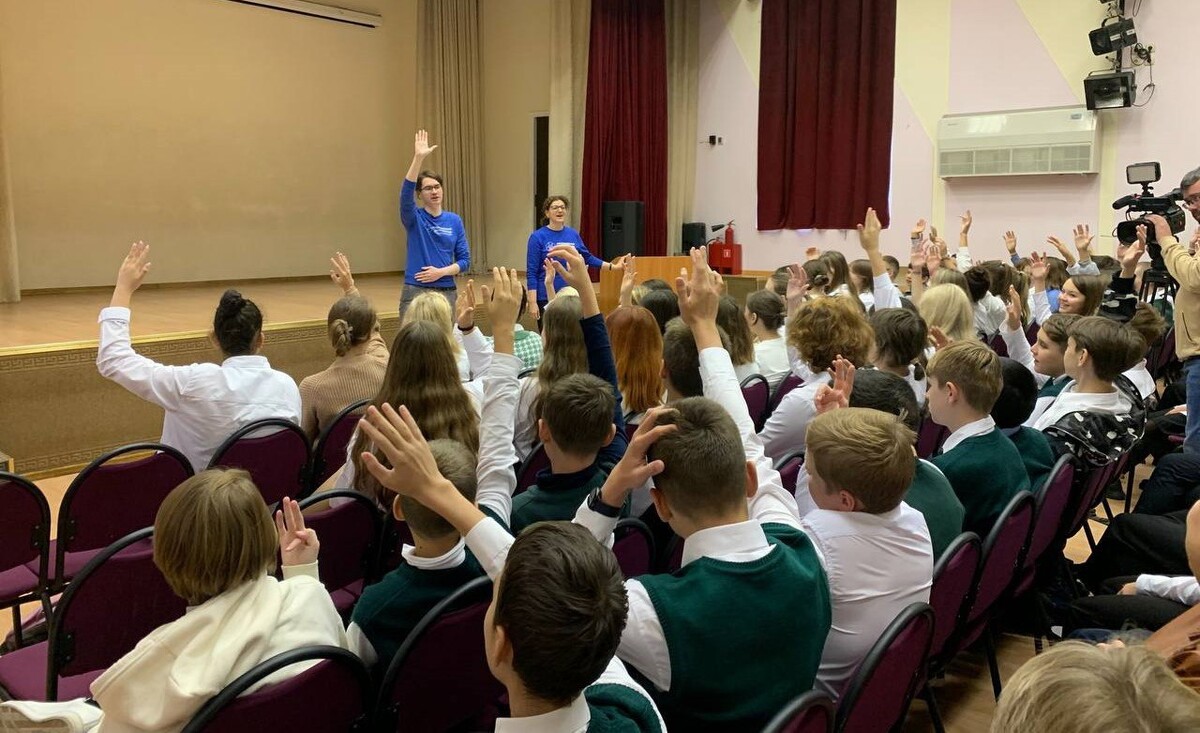 секретарь школы 14 долгопрудный. интернет долгопрудный. эдита магазин. тц кораблик долгопрудный. магазин свет долгопрудный.