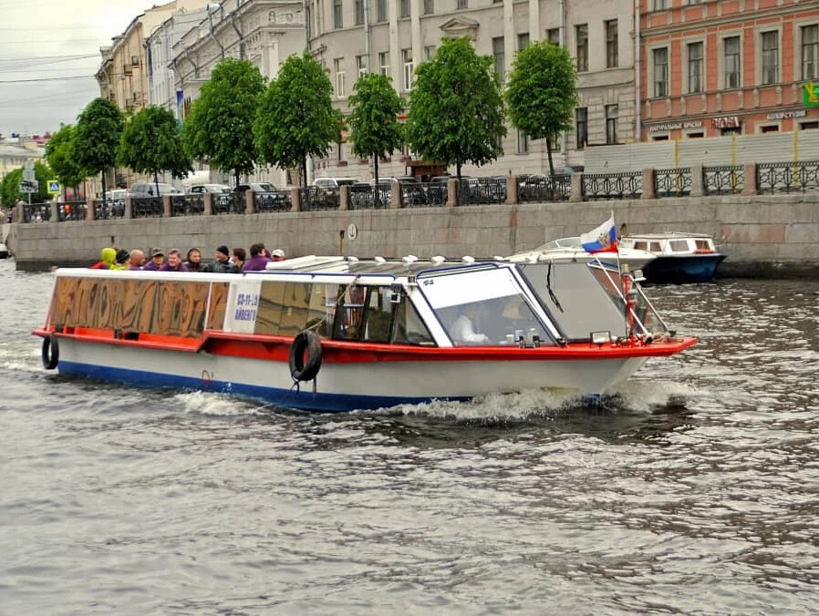 Речной трамвайчик санкт петербург