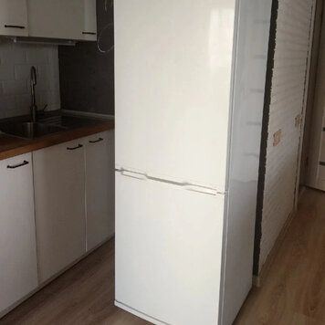 Ich habe den unangenehmen Geruch vergessen, es ist nicht mehr in meinem Kühlschrank. Kleine Tricks und einfache Regeln helfen.