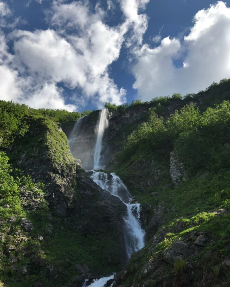 Поликаря водопад красная