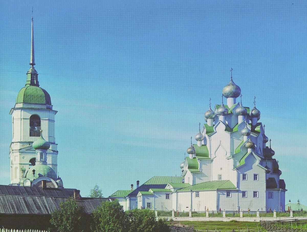 Успенский кафедральный собор ярославль 17 век. Ильинская церковь владикавказ. Церковь раньше стояла. Храм рождества христова в кудрине. Притвор храма.