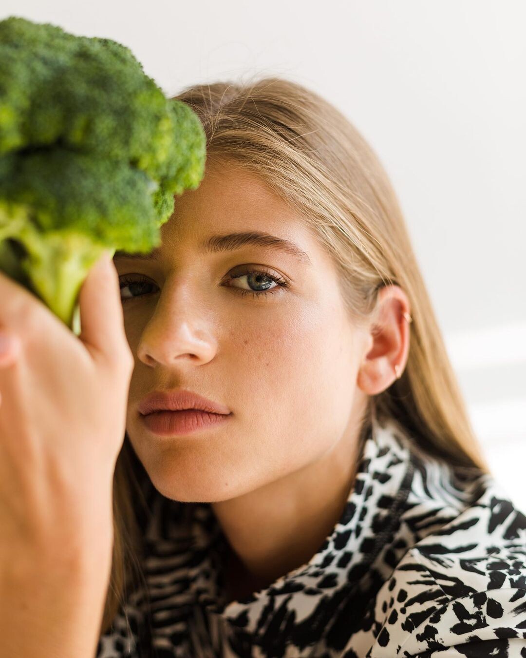 How to sasha. Саша Новикова. Саша Новикова how to eat. Саша Новикова вегетарианка. Саша Новикова блоггер.