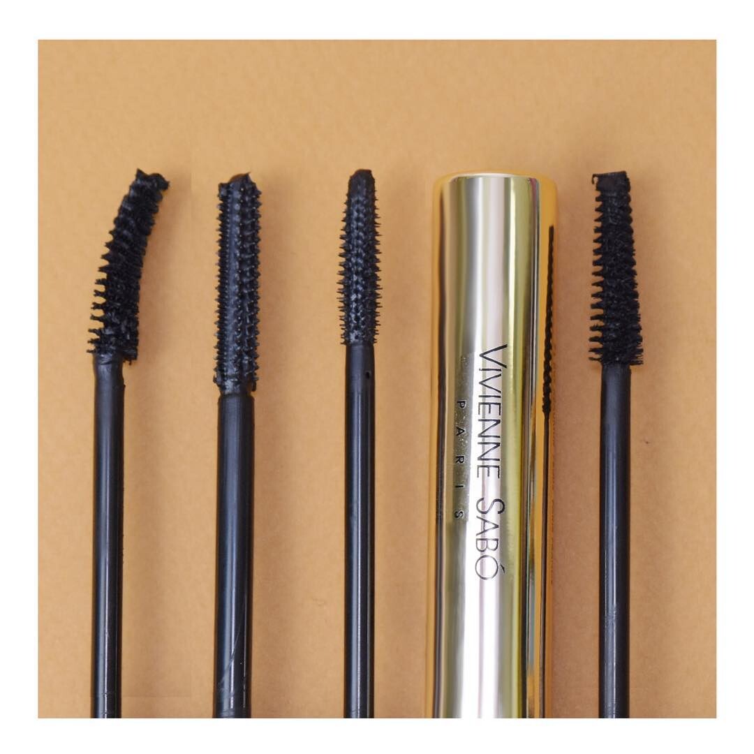 малышева 71 екатеринбург золотое яблоко. тушь в золотом яблоке. тушь для ресниц фармаси 3д 10 мл. тушь для ресниц золотая упаковка. Chanel le volume 10 noir.