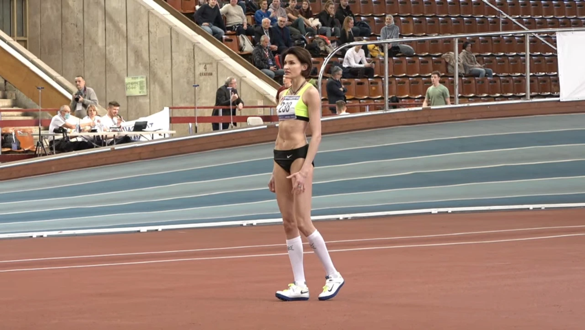 Спорт для низкорослых. Анна Чичерова Чемпионат России 2022. Чемпионка по прыжкам в высоту женщины Россия. Анна Чичерова рекорды и достижения. Анна Владимировна Чичерова Чемпионат мира в Польше в 1999.