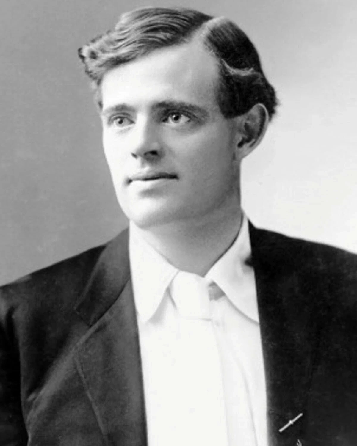 Who is jack london. Джек Лондон. Джек Лондон писатель. Джек Лондон 1916. Джек Лондон портрет.