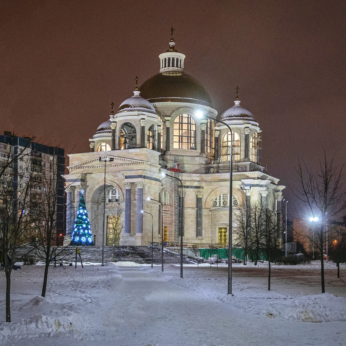 Храм на долгоозерной спб приморский. Собор на Долгоозерной улице. Собор на Долгоозерной. Храм на Долгоозерной.