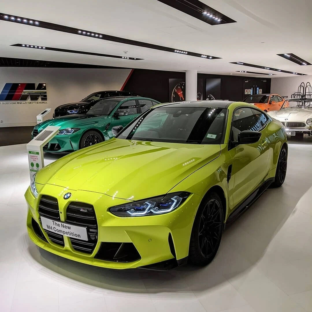 BMW m4 g82 зеленая