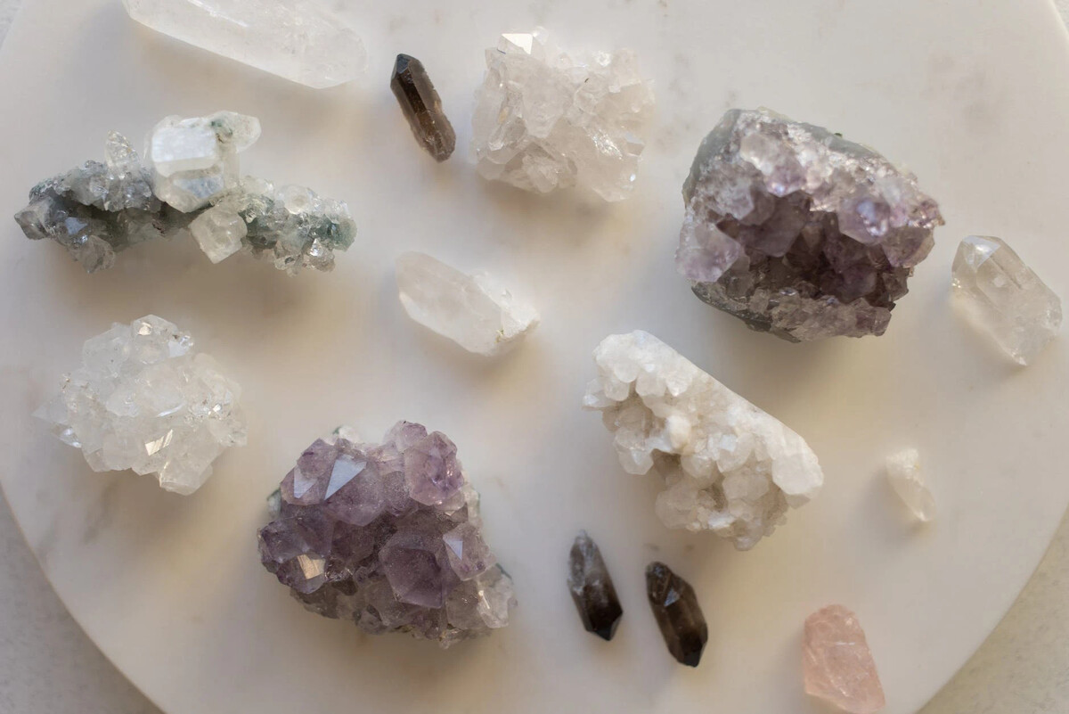 Лунный нефрит. Precious Stones names. Kumudini Crystals photo. Where you Christal.