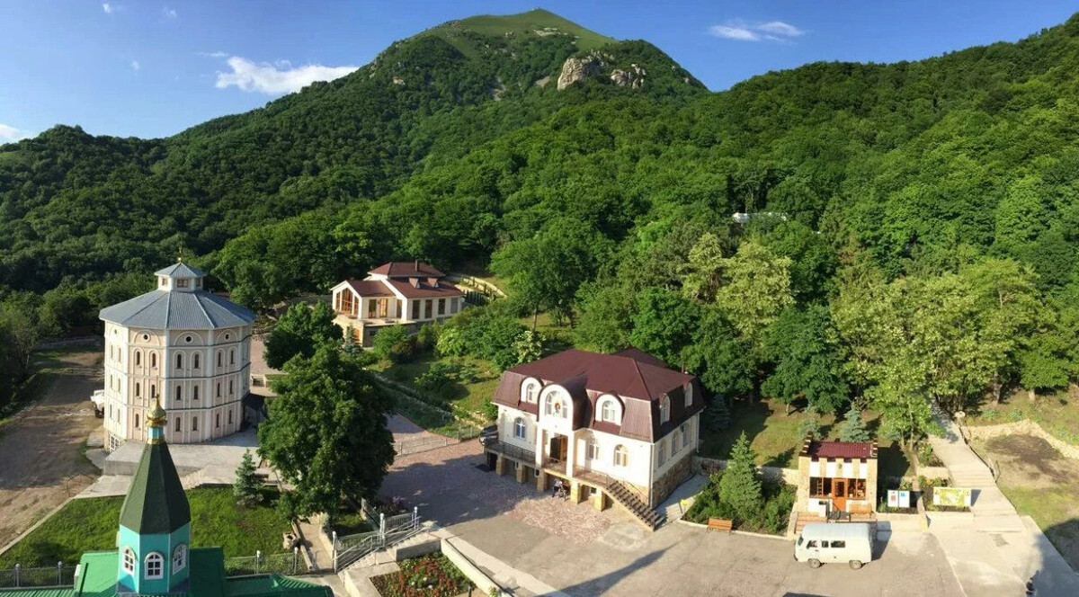 Гора Бештау зеленый Афон
