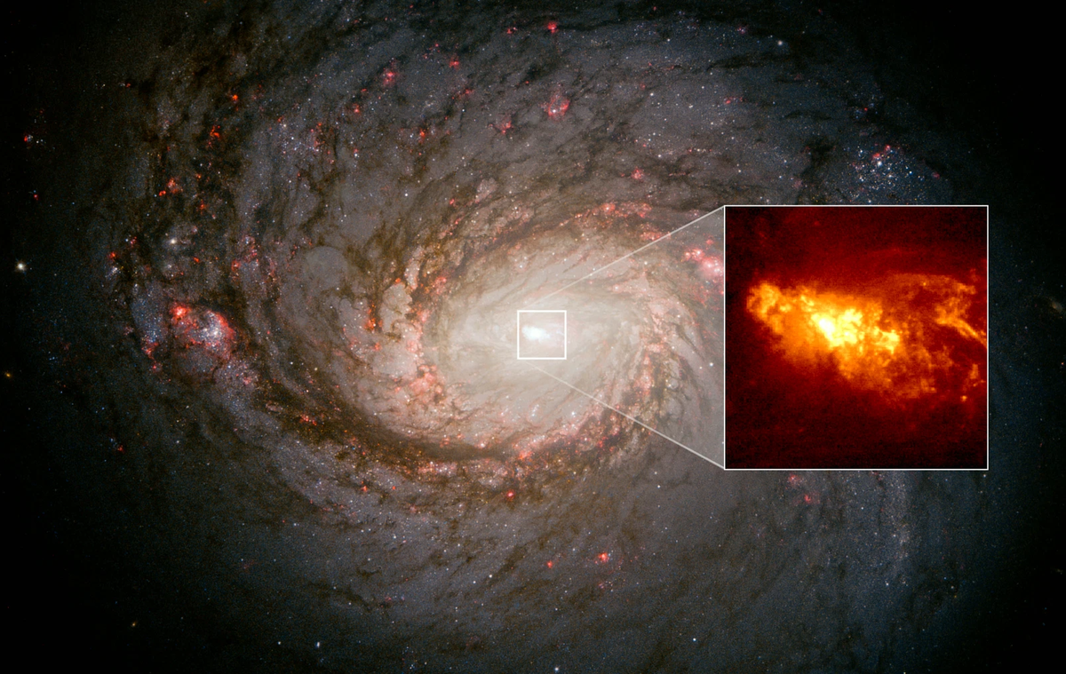 Черные дыры в ядрах галактик. Сверхмассивная чёрная дыра в центре Галактики. Сверхмассивная чёрная дыра Млечный путь. Чёрная дыра в галактике Млечный путь. Сверхмассивная чёрная дыра в центре нашей Галактики.