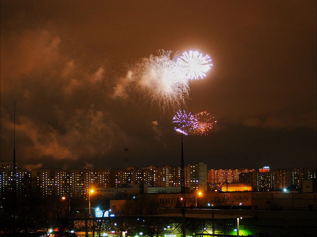 салют на 23 февраля в москве