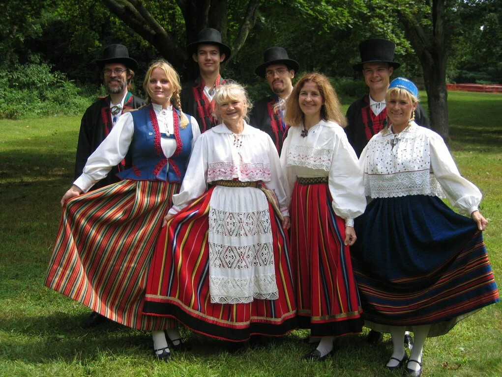 Национальная одежда эстонцев
