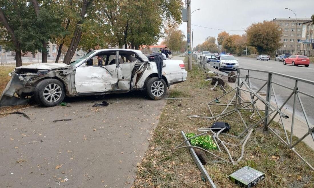 Фото аварии в новосибирске. Оформление дтп. Массовое дтп в новосибирске. Номер при дтп новосибирск. Номер при дтп новосибирск.