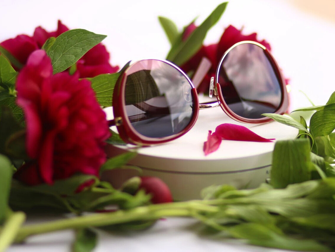 оптика образцова майкоп. табличка оптика. оптика вывеска вертикальная. оптика образцова майкоп. оптика объемная реклама.