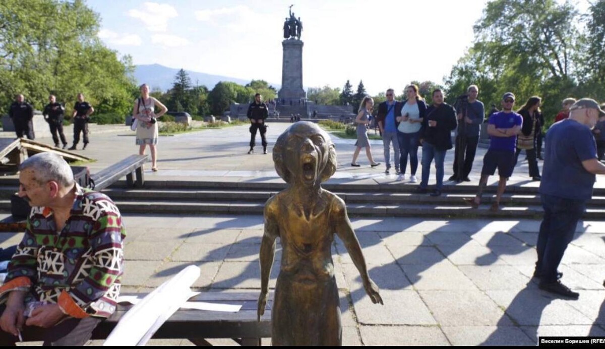 памятники в болгарии