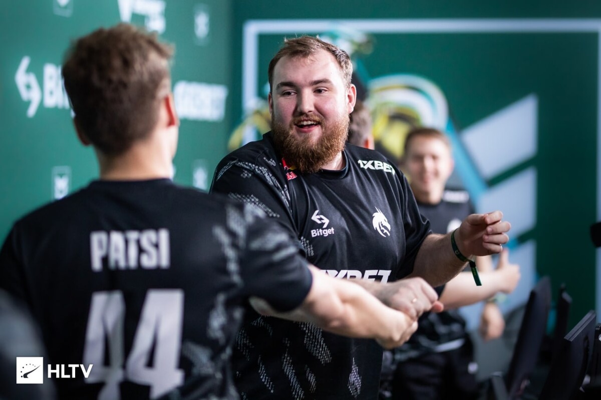 Ставки на киберспорт. Cs нави 2022. Обложка на ставки на киберспорт. Iem dallas 2022 cs go. Ставки на киберспорт картинки.