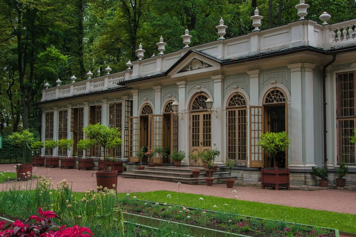 Летний сад в Санкт-Петербурге фото