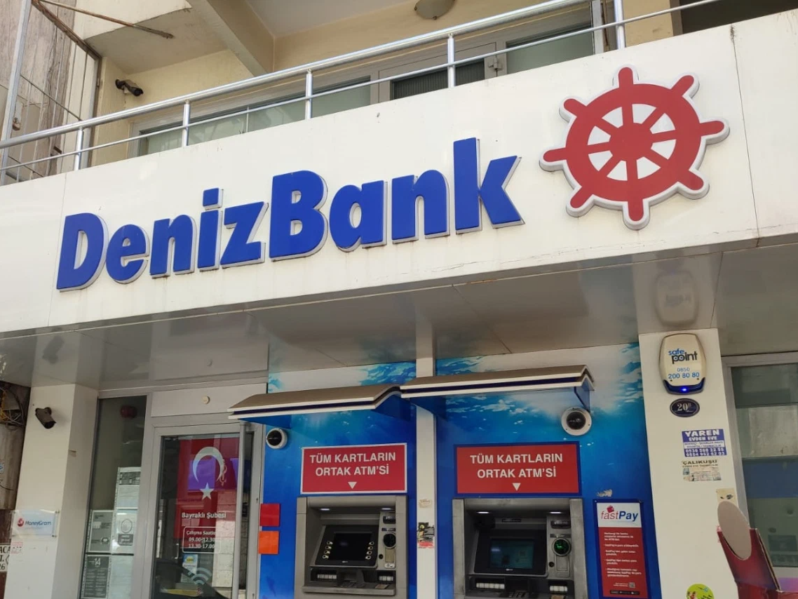 Российские банки в турции. DENIZBANK. Турецкий DENIZBANK. Турция банки DENIZBANK.