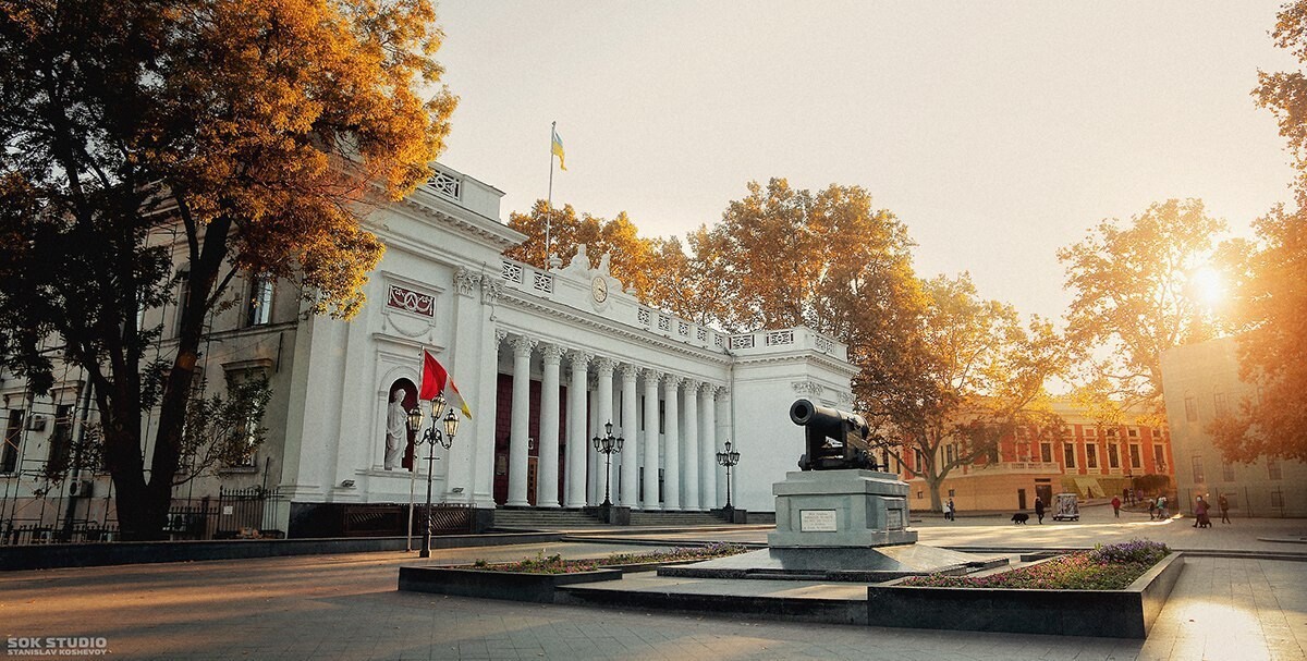 Типичная одесса дзен. Одесса в ноябре картинки красивые. Картинки какая сейчас Одесса Россия.