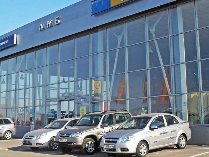 Автосалон шевроле. Опель Шевроле автосалон. Терминал Моторс. Автосалон Chevrolet в Санкт-Петербурге. Борисоглебск автосалон.