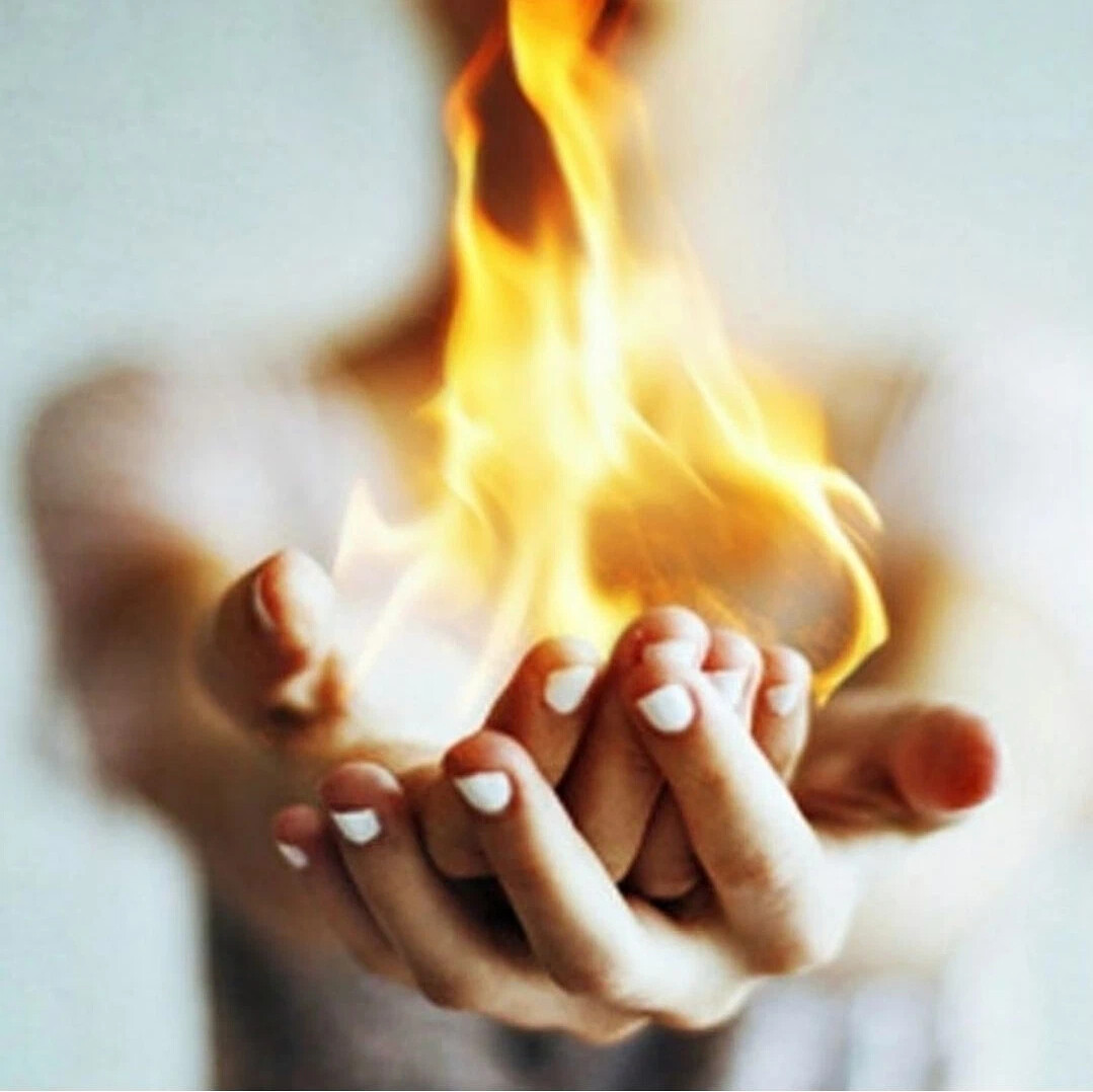 Огонь в руке