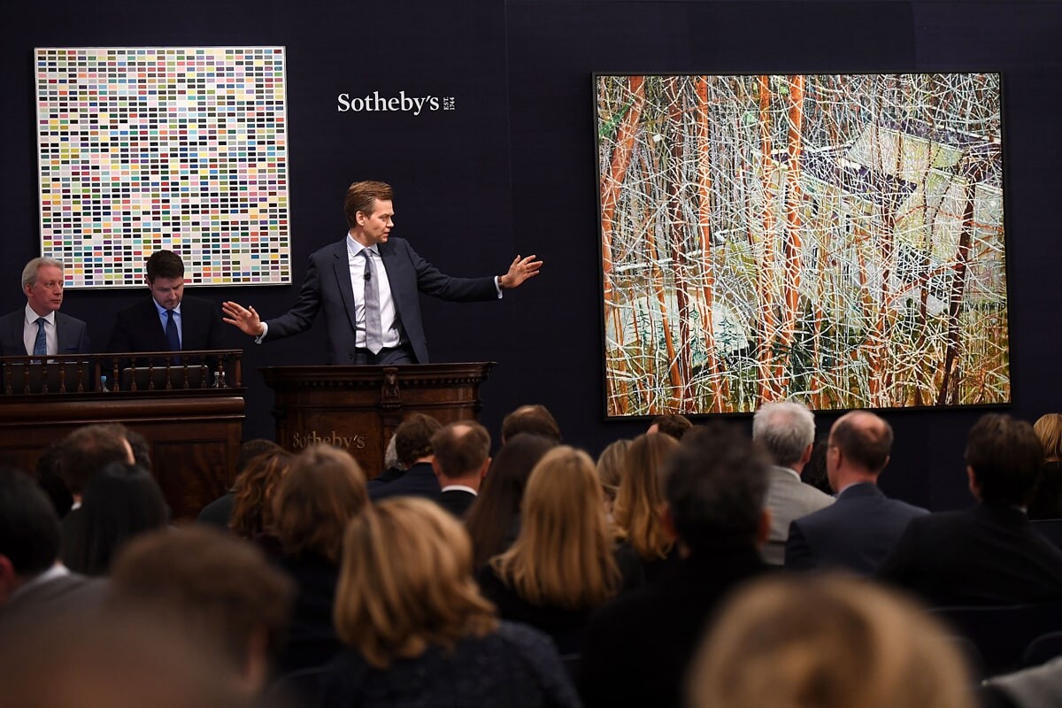 Аукционный дом. Christie's и Sotheby's. Аукционный дом Сотбис Sotheby's. Сотбис и Кристис. Аукционы Кристис и Сотбис.