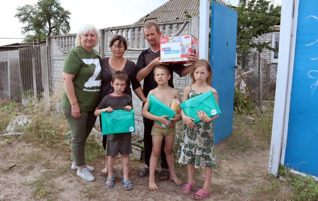 Новокуйбышевск концерт для многодетных семей 7 июня. Семья первоклассника. Портфель первоклассника большая семья акция. 1 июля многодетным семьям. Многодетная семья 1 сентября.