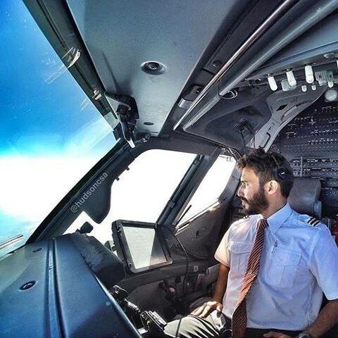 Почему пилотам самолетов запрещено носить бороду