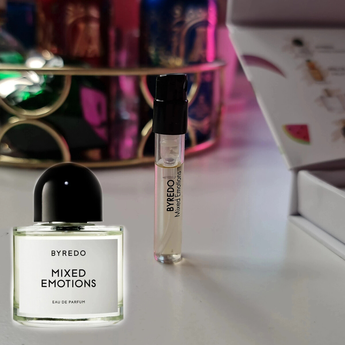 Byredo mixed emotions отзывы. Байредо миксит Эмоушен. Byredo Mixed emotions. Байредо микс Эмоушен Ноты. Миксед Эмоушен Байредо.