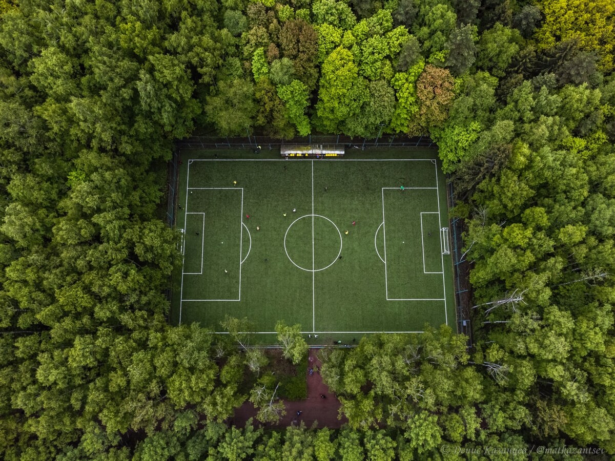 Футбольное поле