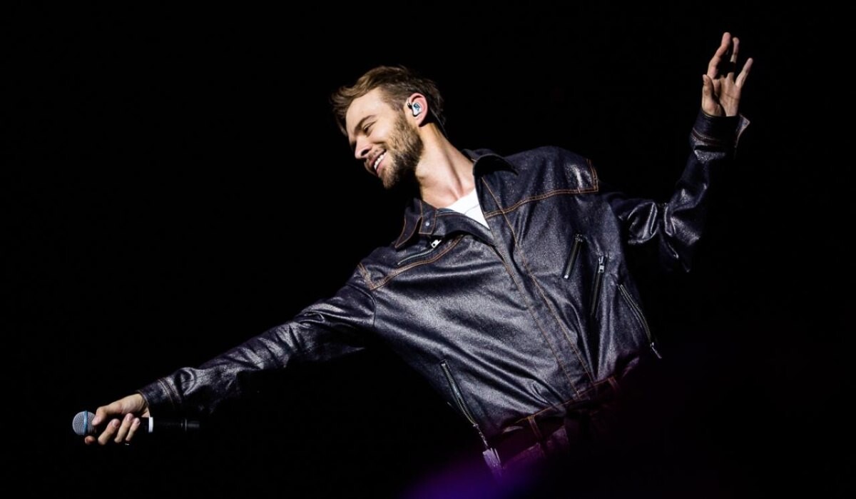 Маска макс барских. Макс барских. Макс барских певец. Макс барских всу украины. Макс барских фото.