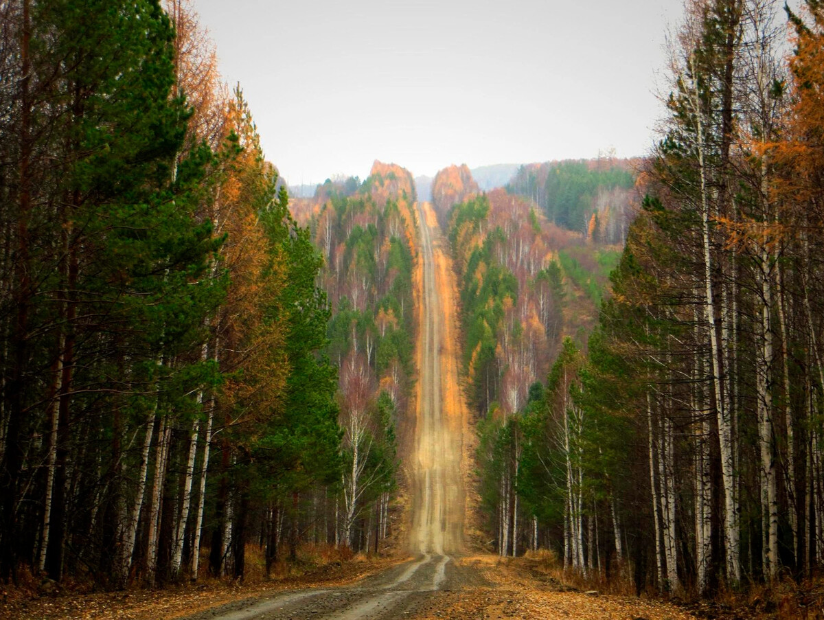 Дорога через уральские горы фото