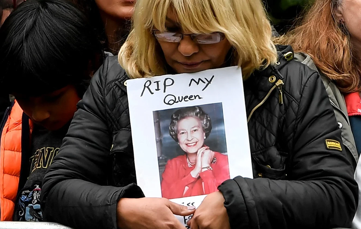 Похороны королевы Елизаветы 2022. Похороны Елизаветы 2 королевы. Королева Великобритании 2022 похороны. 2022 похоронят