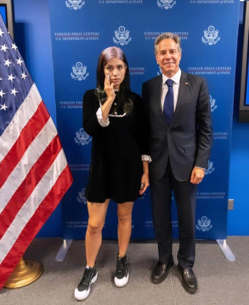 Толоконникова — российская участница феминистской панк-группы Pussy Riot. 