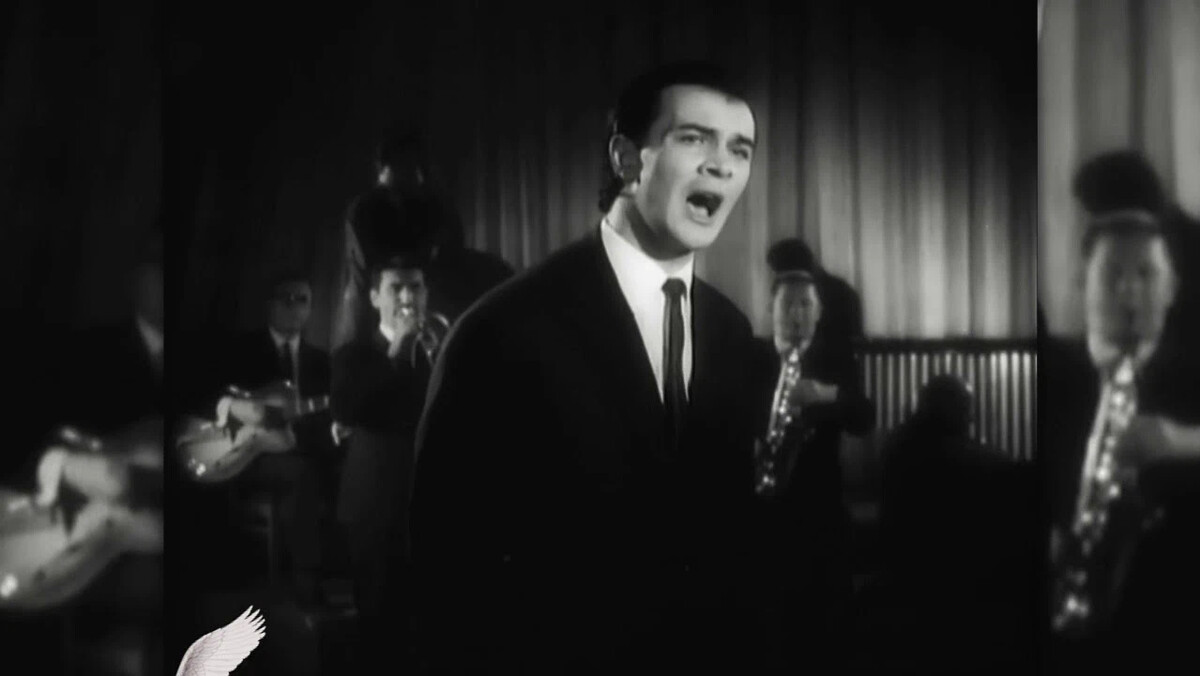 Магомаев песни улыбнись. Магомаев песни улыбнись. Магомаев песни улыбнись. Магомаев песни улыбнись. Магомаев улыбается.