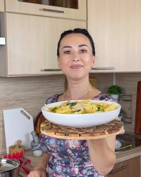Обожаю простые рецепты,которые не требуют того,чтобы уйму времени проводить на. 