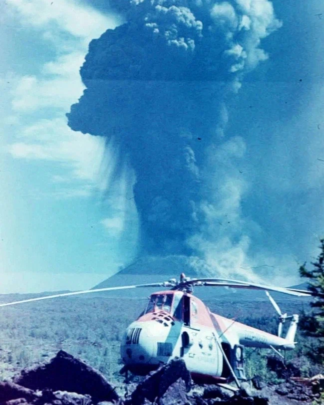 вулкана Попалась интересная фотография, на которой запечатлен советский вер...